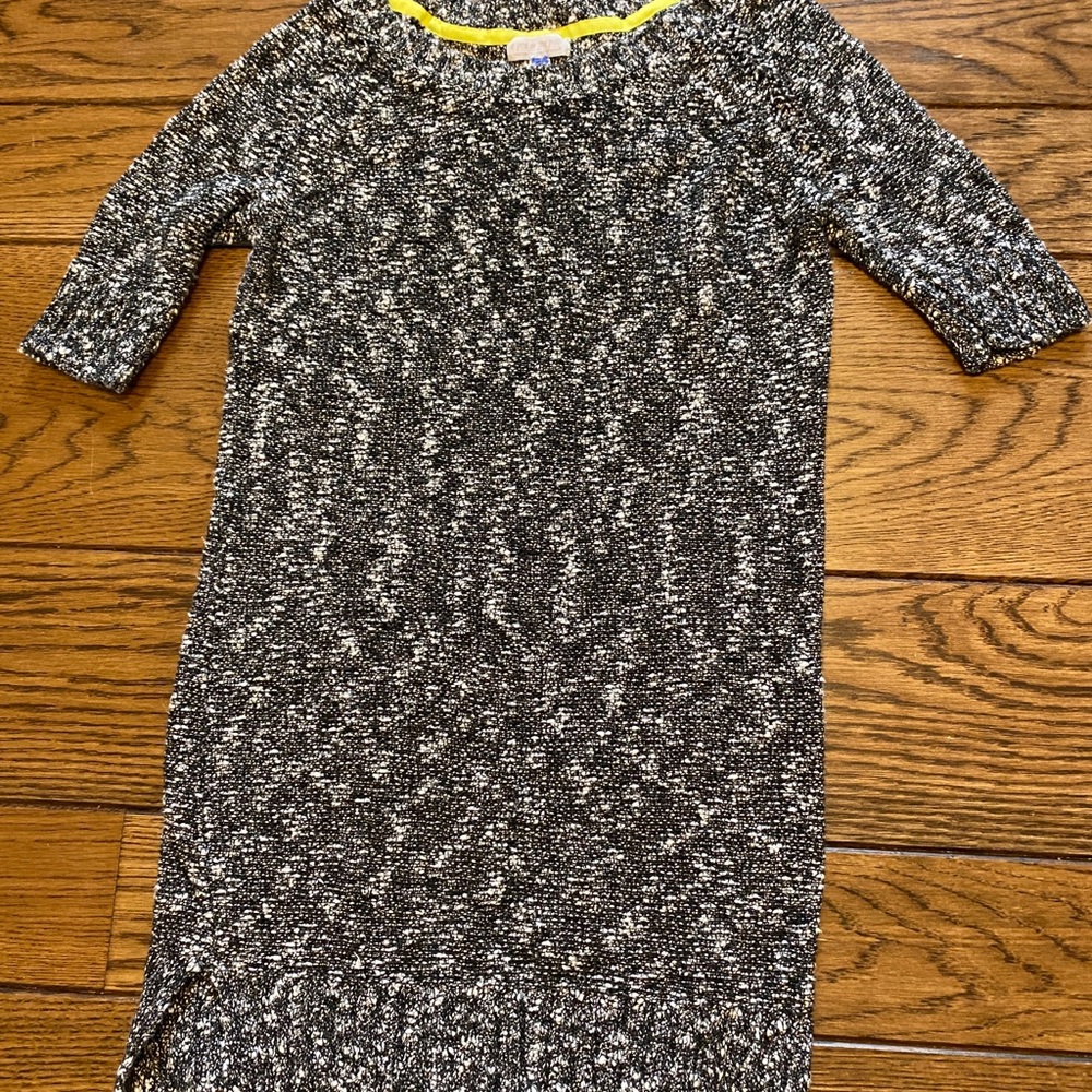 A pea in the pod maternity sweater size small